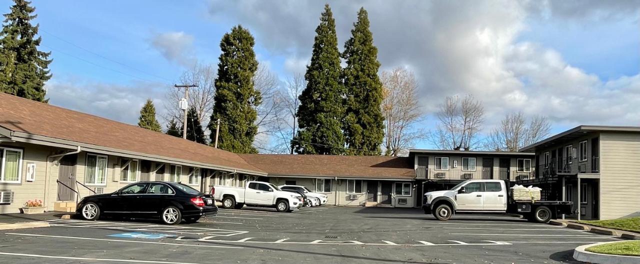 Budget Lodge Eugene - Airport Экстерьер фото