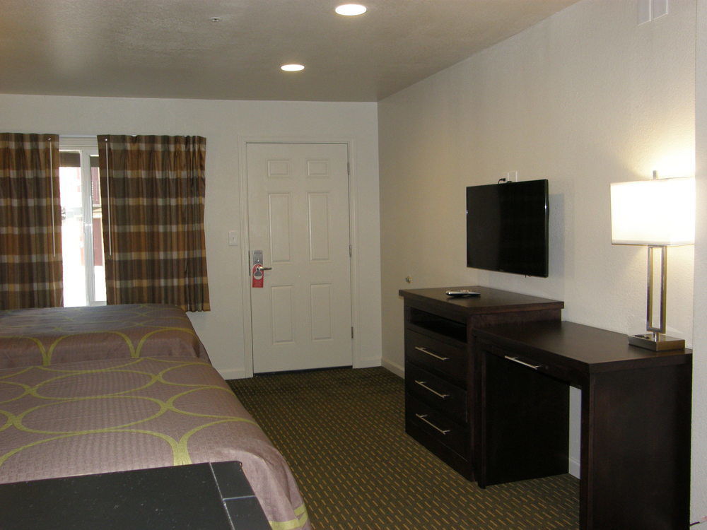 Budget Lodge Eugene - Airport Экстерьер фото